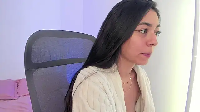 canelleGarces Chat XXX live