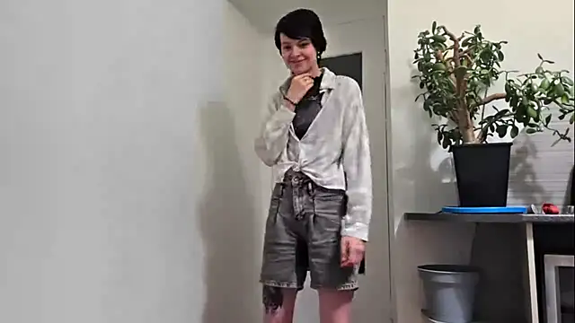 Chatroom XXX en direct de Lucysidle