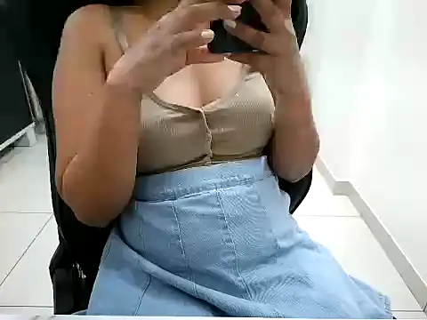 Unknowncalls_NightdramaのライブXXXチャット