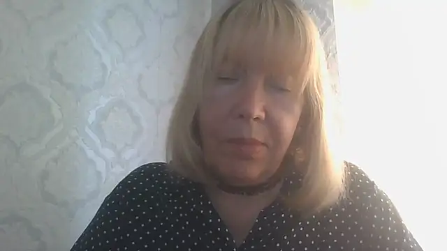 OlgaShine Chat XXX live