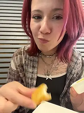 دردشة Lilly__Kiss الجنسية المباشرة