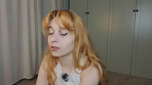 tgirlfoxy live XXX chat