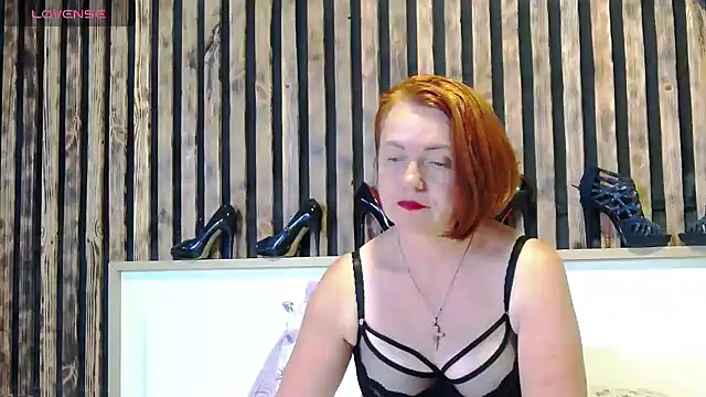 Alis_Lovi Chat XXX in diretta