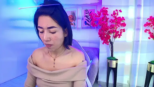 Rainy_doll's Live XXX Chat