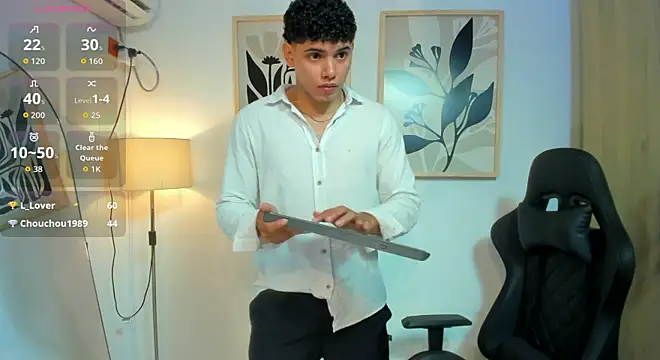 justin_payn14 Adlı Modelin Canlı XXX Sohbeti