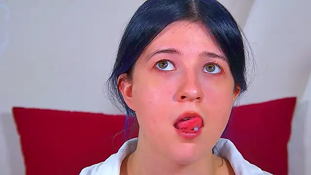 AnneAvelin élő XXX-chatje