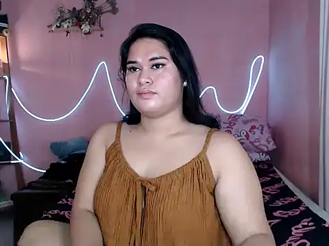 imTHICK_Rebbecca Adlı Modelin Canlı XXX Sohbeti