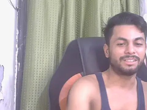 Stubborndesiboy's Live XXX Chat