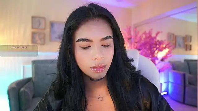 Živý XXX chat MeganLowell