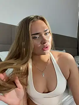 Živý XXX chat MonicaWestt