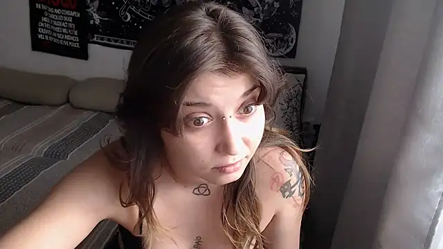 Chat +18 de AlienforTwenty ao vivo