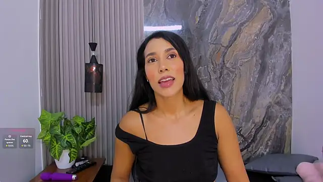 Chat XXX en directo de ScarletDollxxx