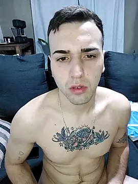 Онлайн чат XXX Agusss_2000