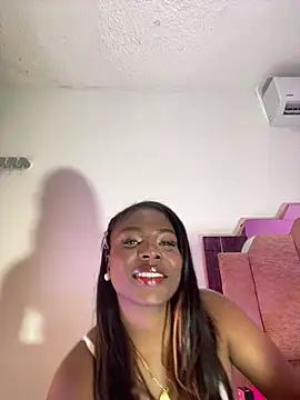 Chatroom XXX en direct de LoveQueen2