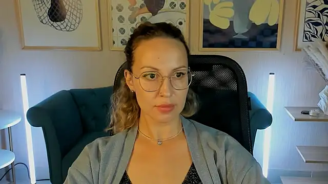 Živý XXX chat Charlotte_Hudson