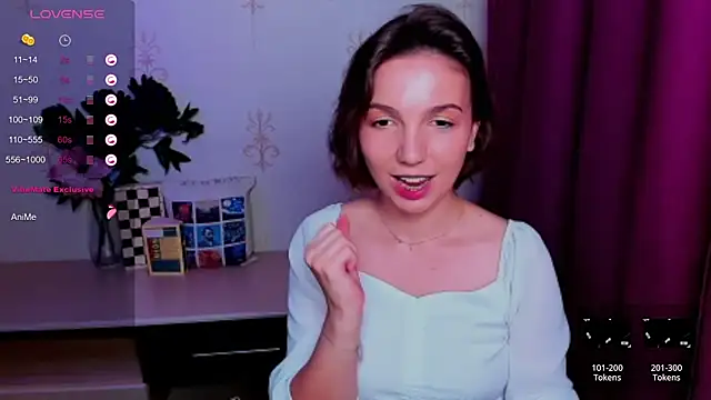 KindHazelHere_ XXX чат на живо