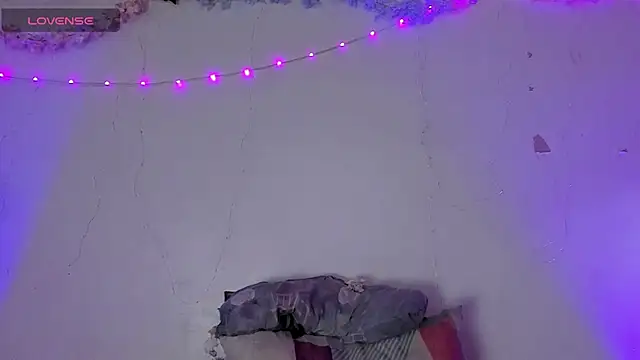 Pucaa_ লাইভ XXX চ্যাট