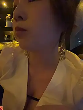 Lola666999's Live XXX Chat