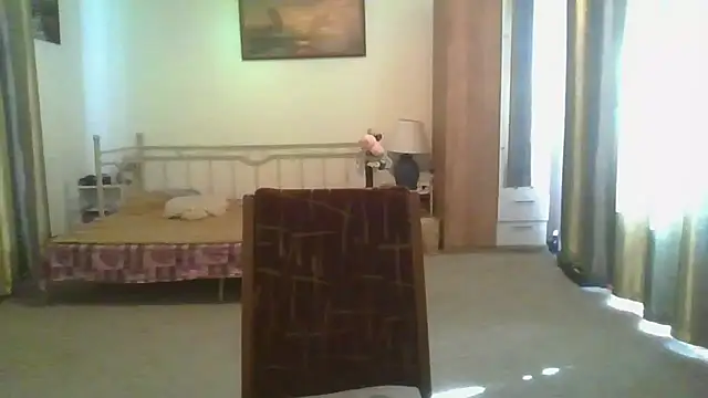 ElenaLove888 XXX чат на живо