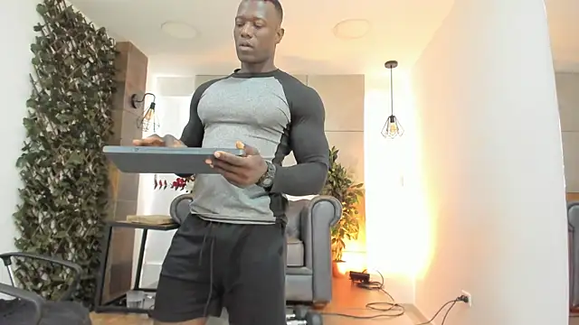 MarcusBlack_ élő XXX-chatje