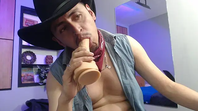 kevin_23_ Chat XXX in diretta
