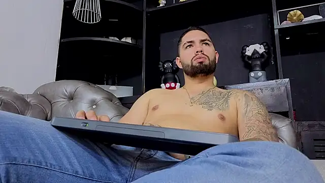 matteosantos Live XXX-Chat