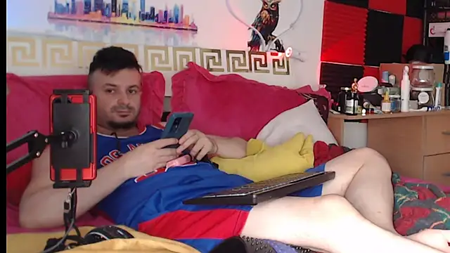 Hugec0ck007 Adlı Modelin Canlı XXX Sohbeti