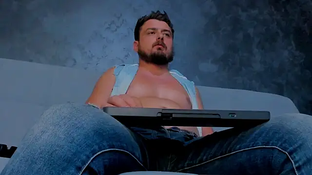 Chat XXX en directo de CLOUDYMARK