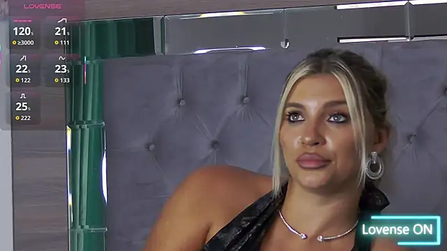 Lorehottie's Live XXX Chat