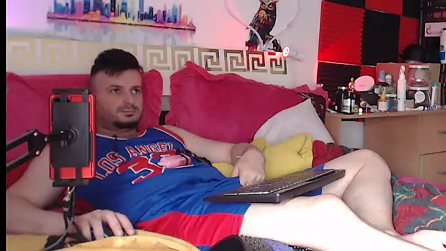 Онлайн чат XXX Hugec0ck007