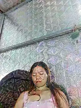lya_sexyy Adlı Modelin Canlı XXX Sohbeti