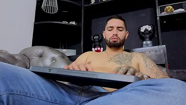 matteosantos Live XXX-Chat
