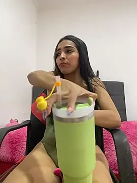 Rosa_25xのライブXXXチャット