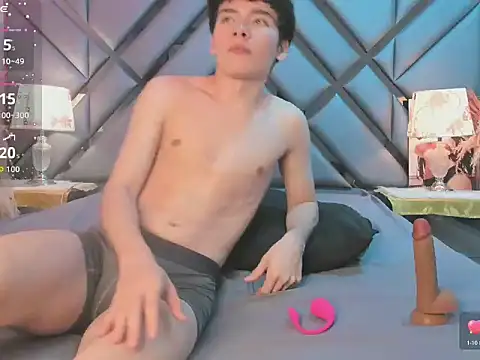 MaxxieRayn Live XXX chat