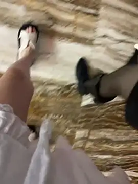 Chat +18 de littleqiu ao vivo