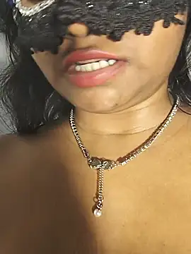 DIRTYSECRET_QUEEN_07: απευθείας συνομιλία ΧΧΧ