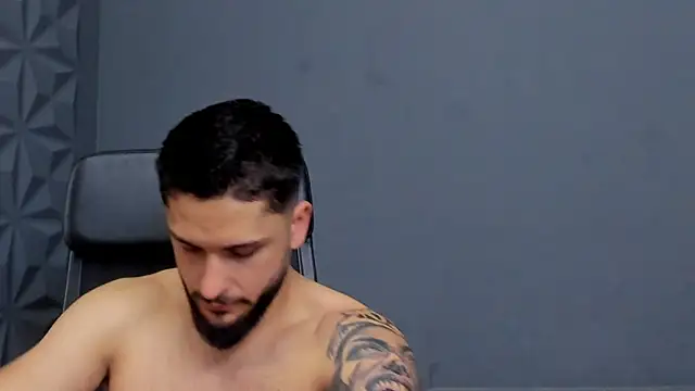 Živý XXX chat TroyWadee
