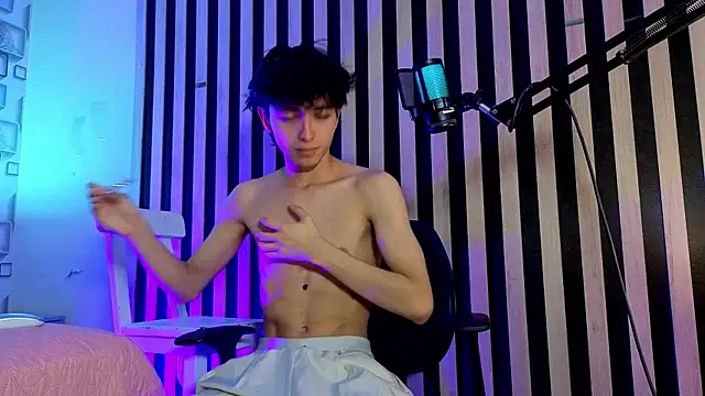 Twink_Sebas7のライブXXXチャット