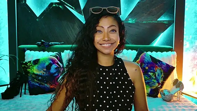 ElyaQuinn's Live XXX Chat