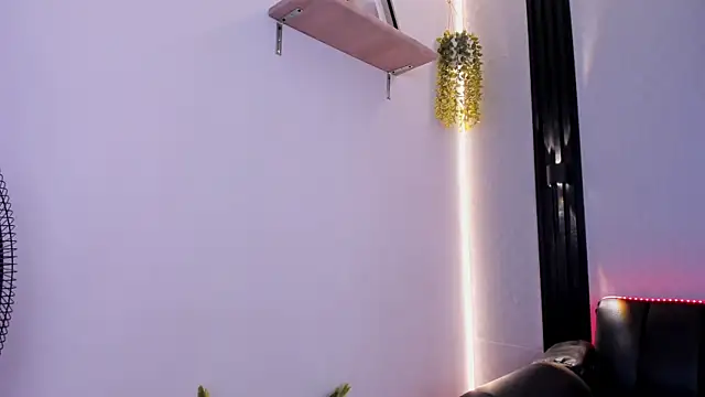 Dark_Valentino_ Chat XXX in diretta