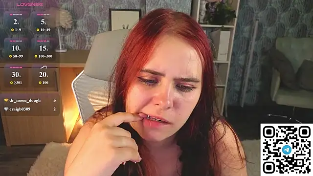 Alis_Platt Adlı Modelin Canlı XXX Sohbeti