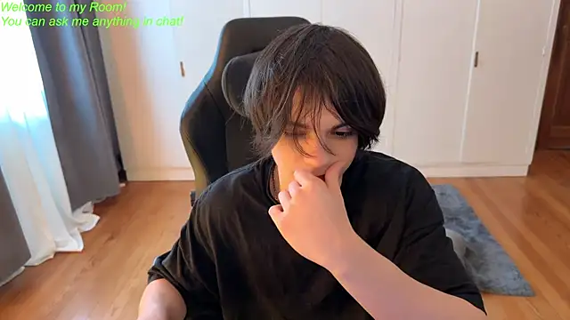 Chat XXX Live SasukeUhchiaa