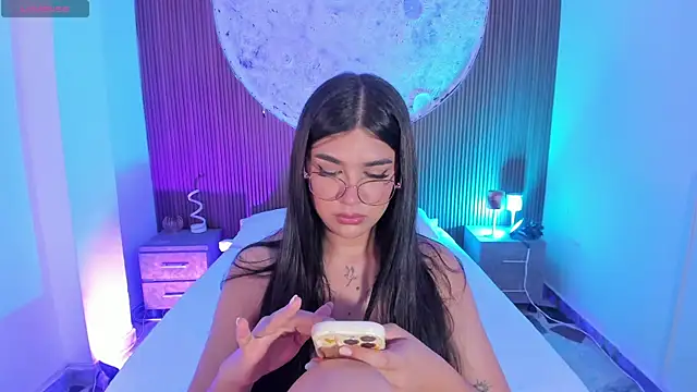 دردشة RoseCassie الجنسية المباشرة