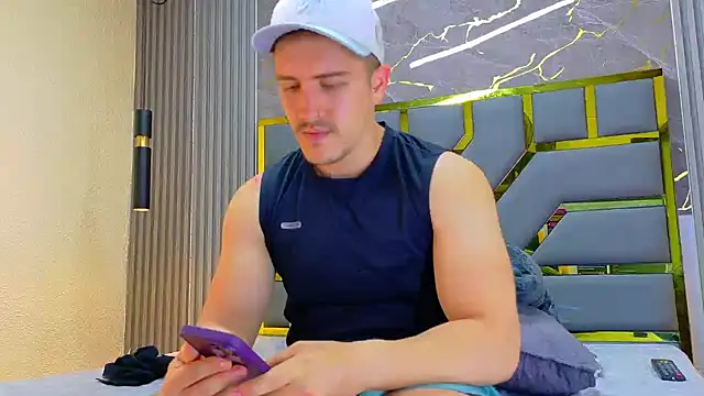 ALANNFERRER's Live XXX Chat