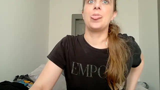 Chantalee Live XXX-Chat