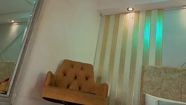 amara_queen_'s Live XXX Chat
