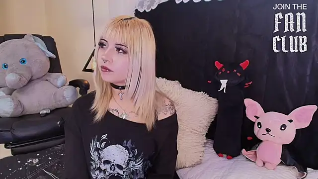 IvyBelle_ Live XXX-chat