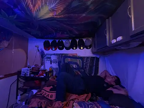 OmarSalasxh33's Webcam Show