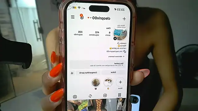 Chat +18 de cleopriv00 ao vivo