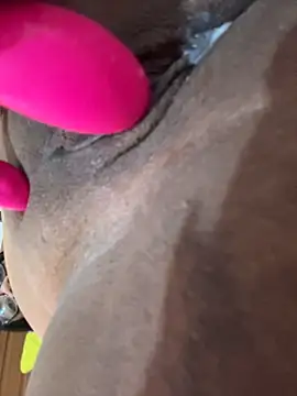 Chat +18 de Morenacarioca3 ao vivo